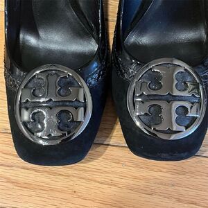 Tory Burch Women's Black Leather Peep Toe Wedge Pumps Size 8M